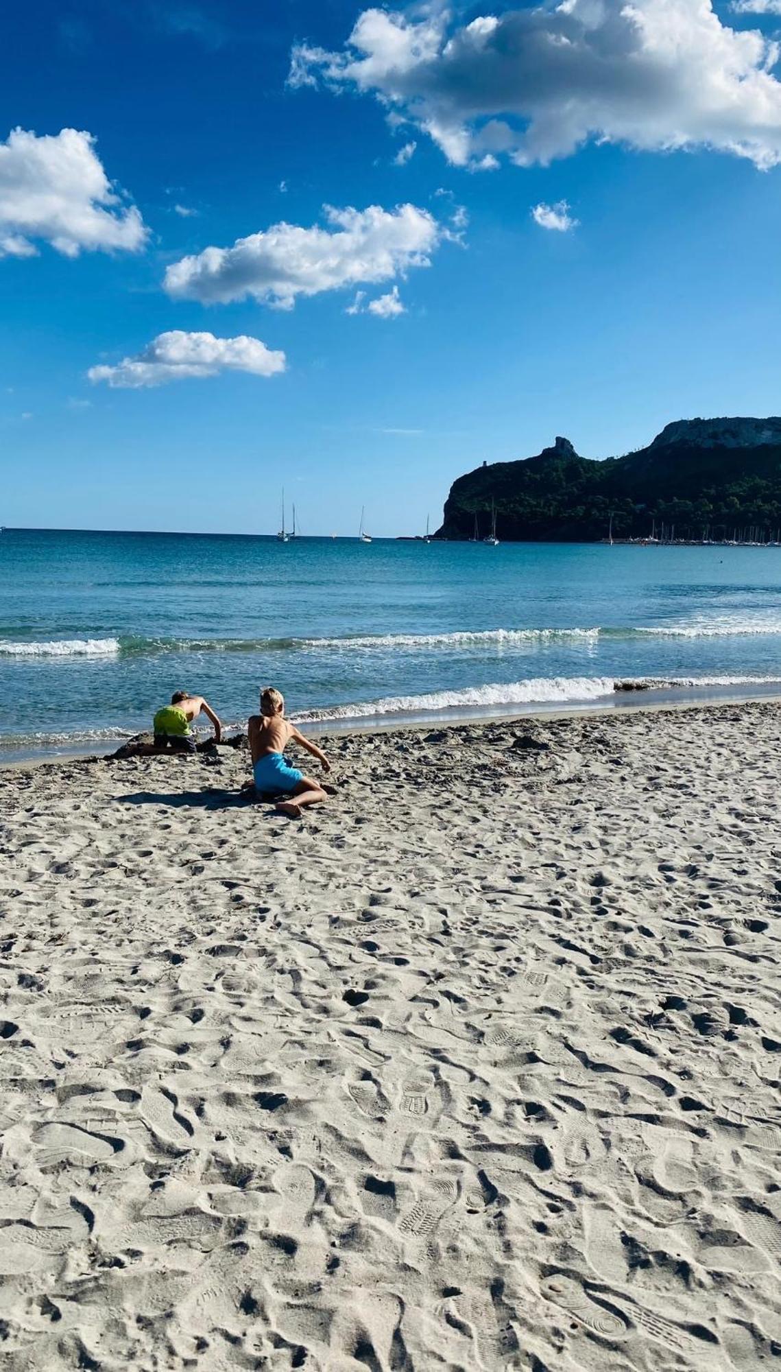 Quartu SantʼElena Poetto Beach Apartment מראה חיצוני תמונה